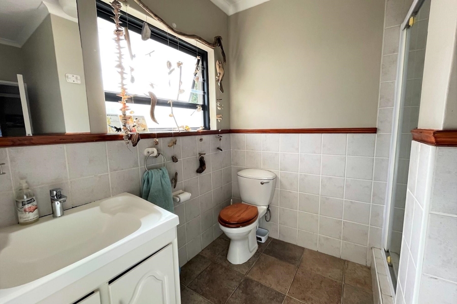 To Let 3 Bedroom Property for Rent in Durbell Western Cape